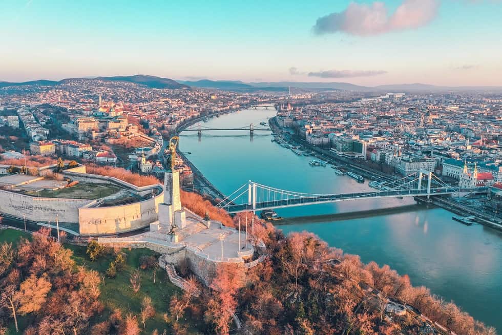 6 European Cities You Can Travel - Budapest